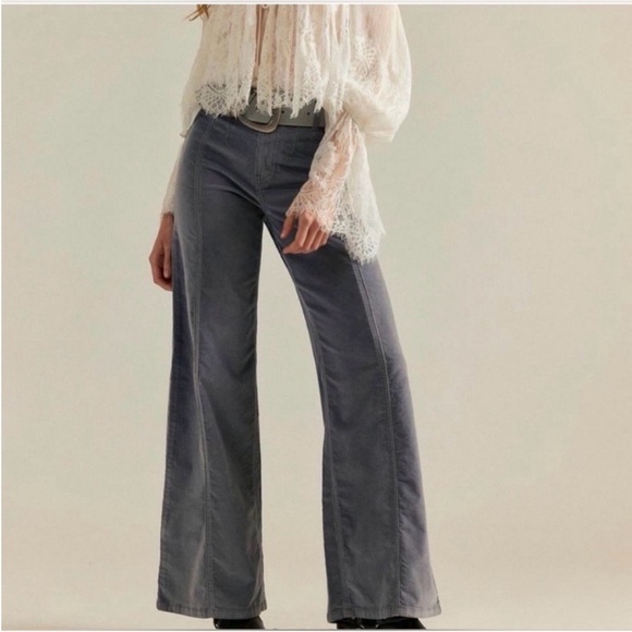 We The Free Denim - NWT We The Free People Libre Wide Leg Cord Jeans Light Gray Mockingbird
Size 29